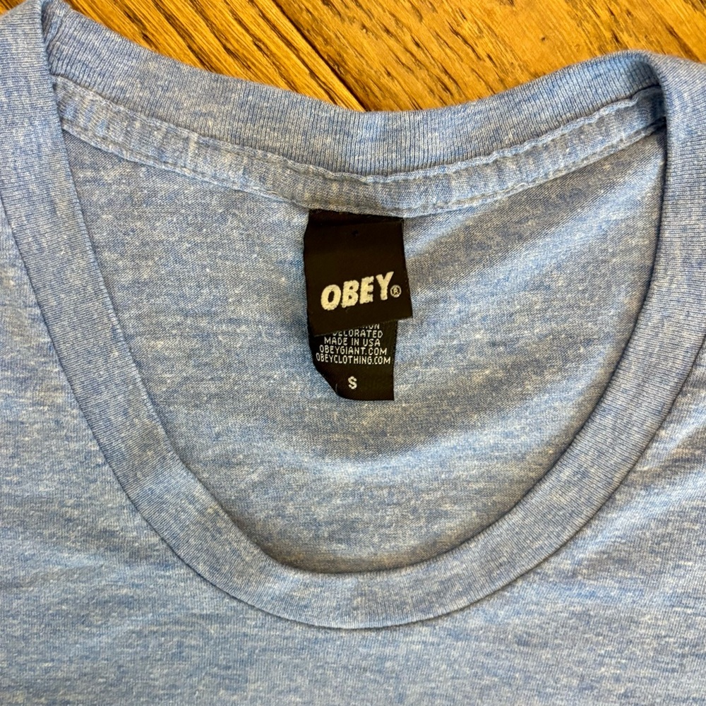 Obey Make art not war t-shirt - Picture 4 of 7